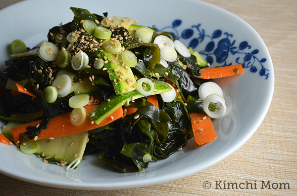 Miyeok Salad | www.kimchimom.com
