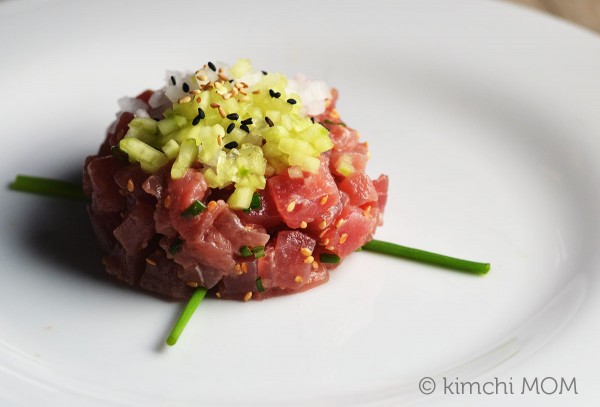 Tuna Tartare #SundaySupper | www.kimchimom.com
