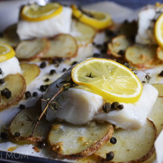 Lemon-herb Sole on Crispy Potato Rafts #WeekdaySupper | www.kimchimom.com
