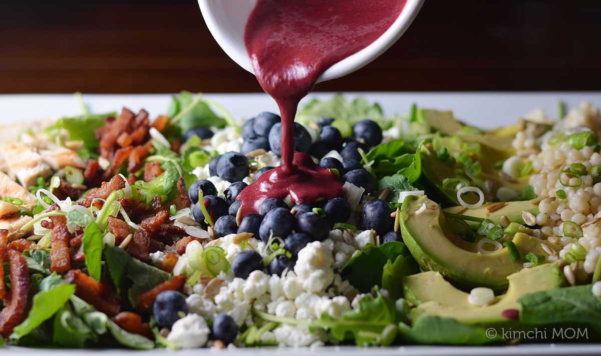 Blueberry Cobb Salad with Roasted Blueberry Chipotle Vinaigarette #BlueberryToss #FWCon